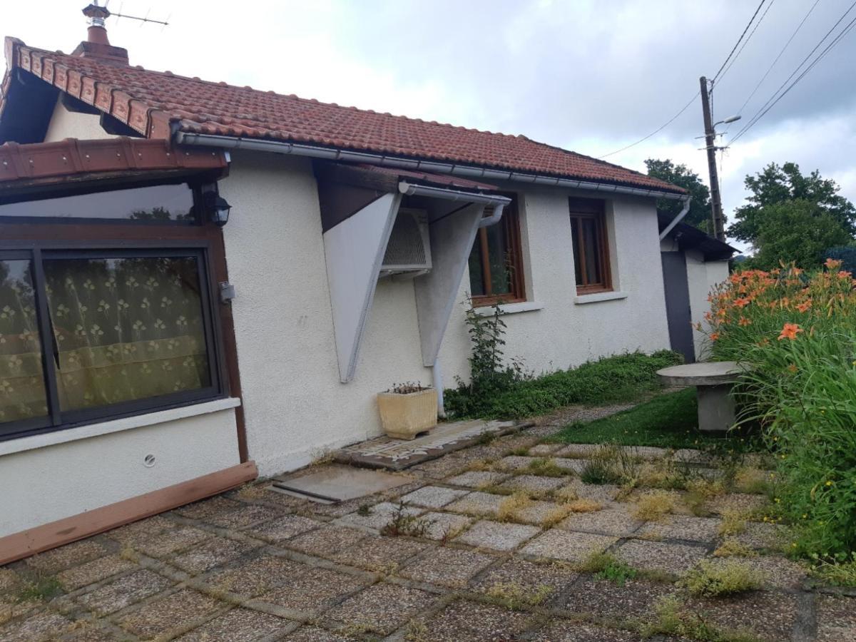 Maison A La Campagne Avec Piscine Flayat エクステリア 写真