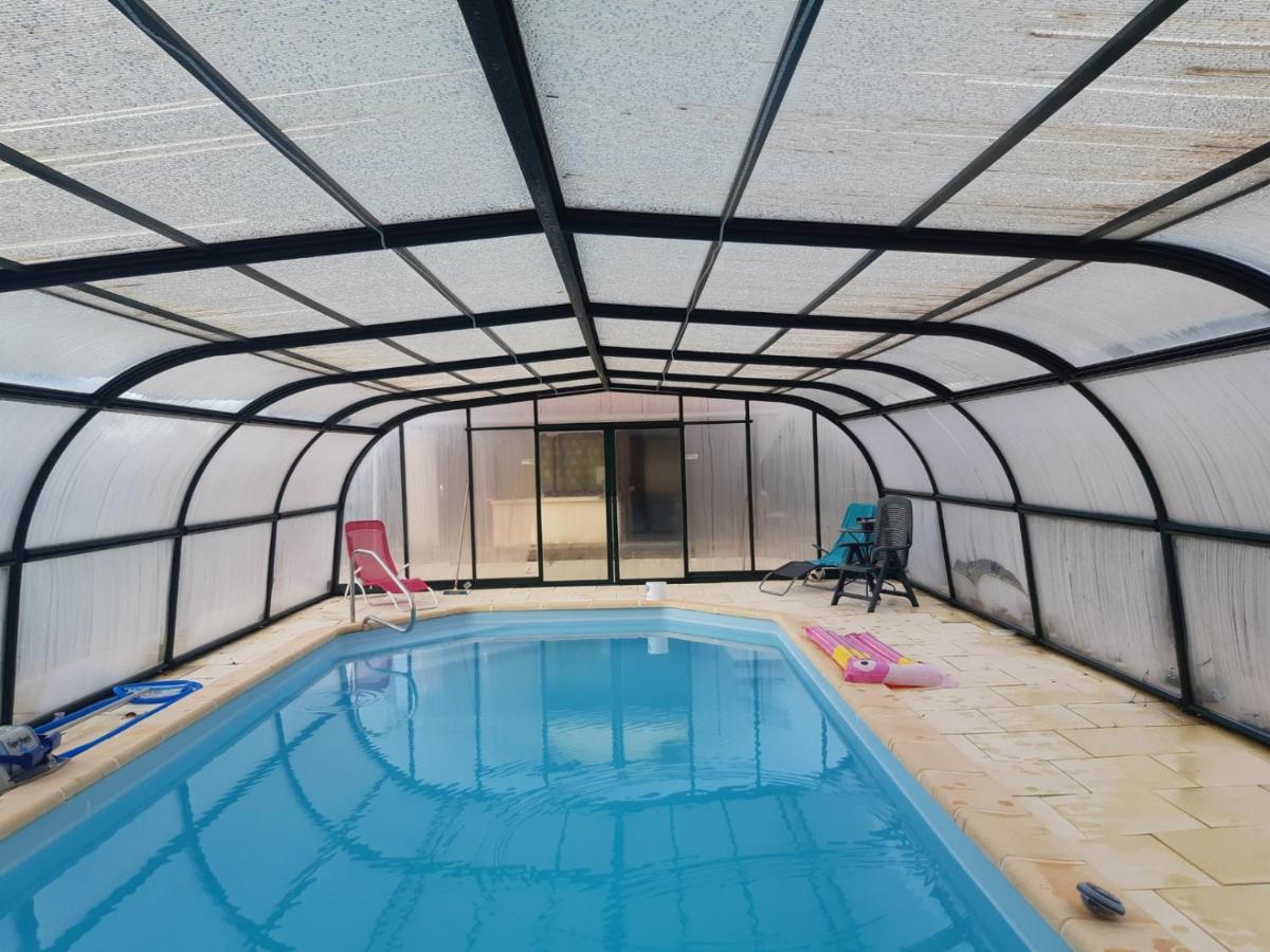 Maison A La Campagne Avec Piscine Flayat エクステリア 写真